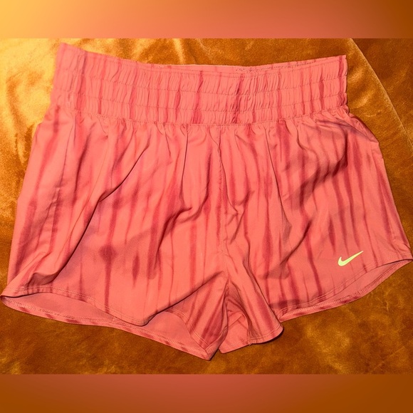 NIKE Women's Pink/Orange Athletic Shorts NWT - Picture 1 of 3